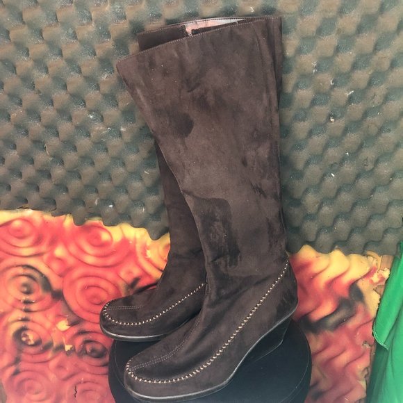 whats what brown suede boots wedge womens size 8.5 - Picture 1 of 3